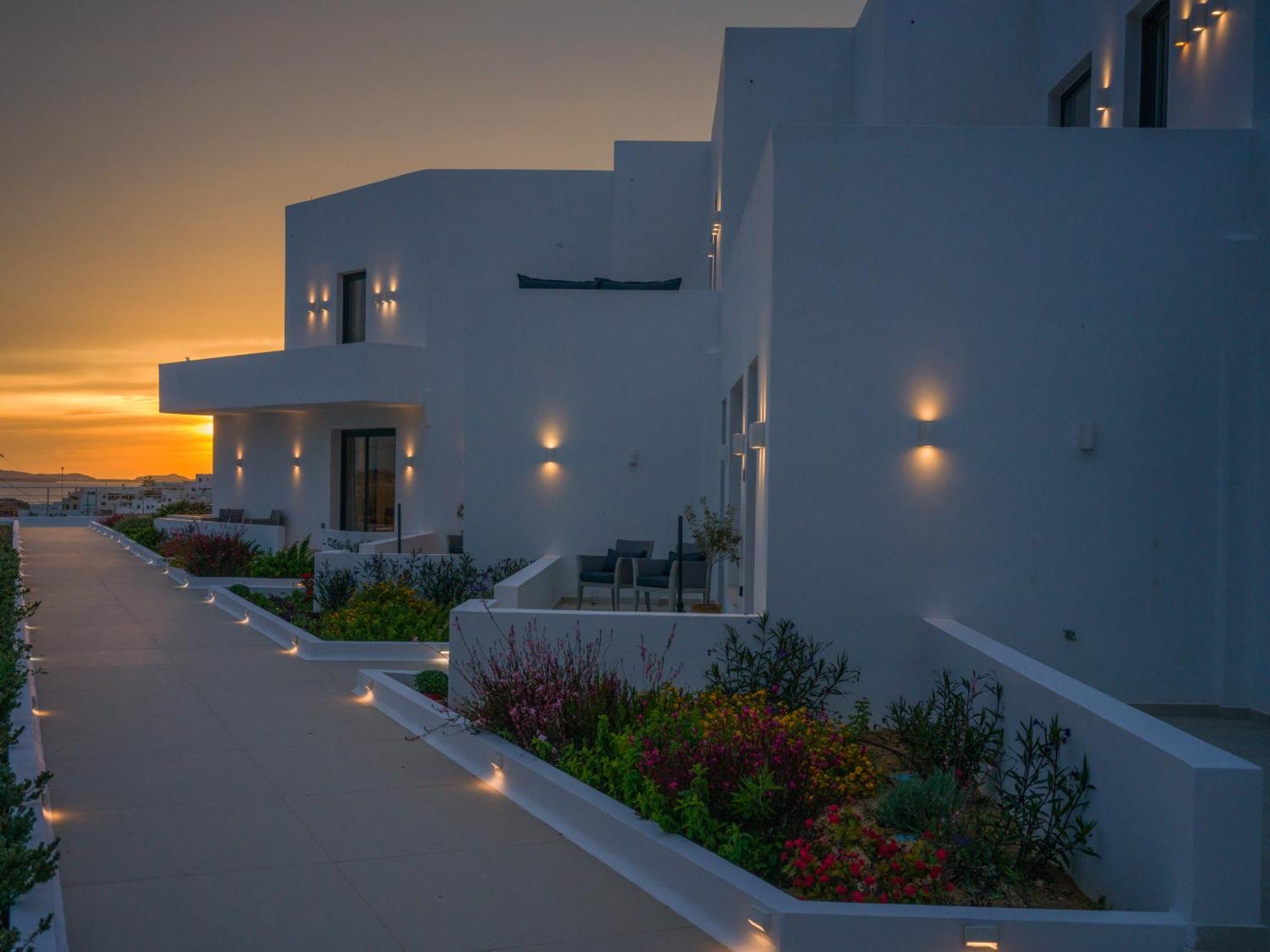 Horizon Luxury Suites Naxos City Exterior foto